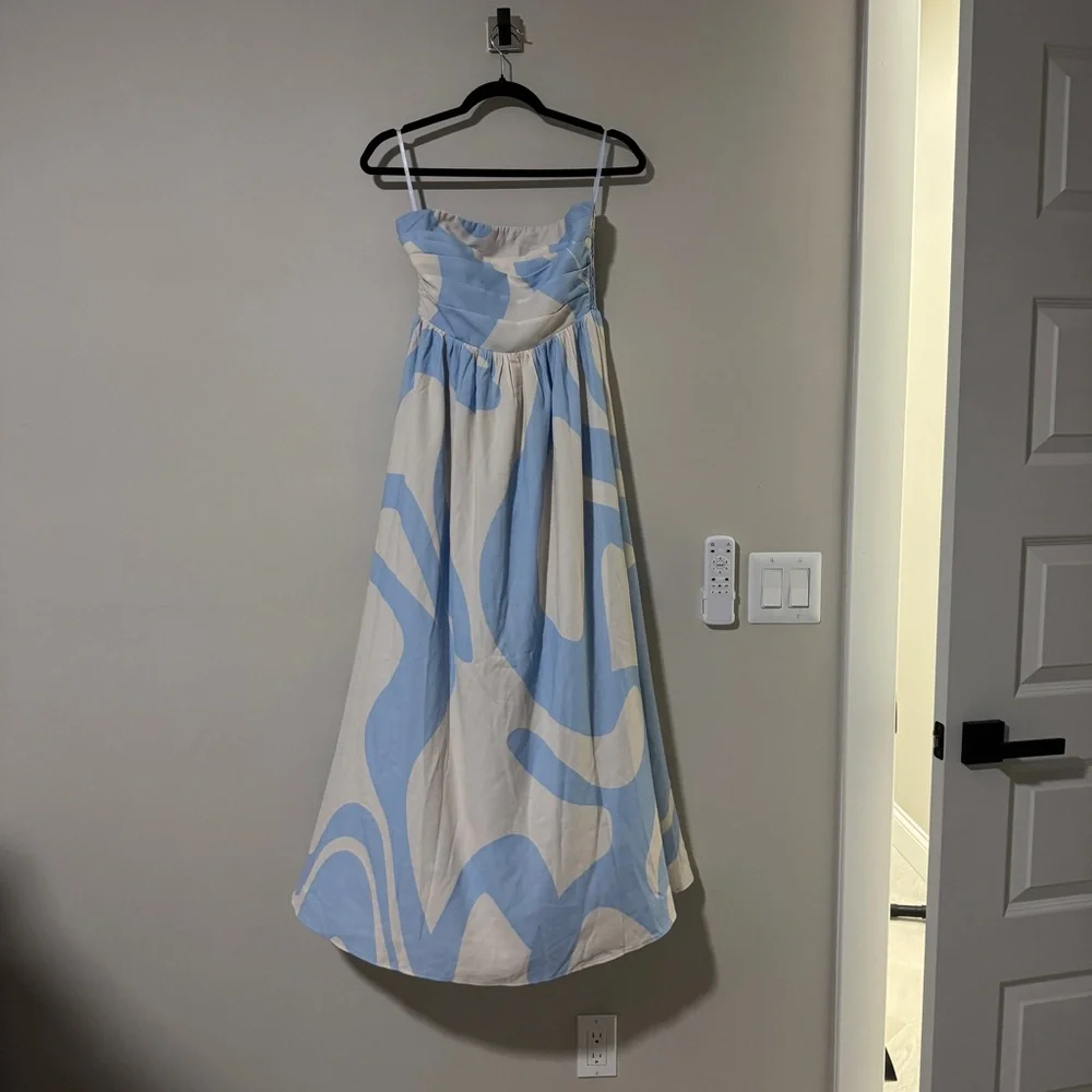 Petal & Pup Nesta Maxi Dress Size Large - Picture 4 of 8